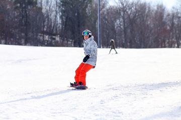 Picture of 1x 8 hour Off Peak Lift + Rental